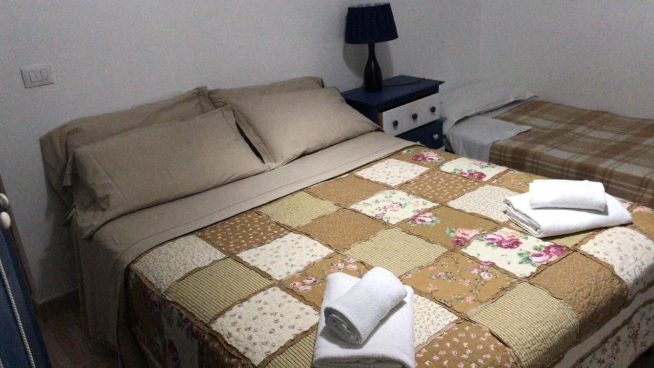 Filoxenia Di Umberto Pensionat Sassari Exteriör bild