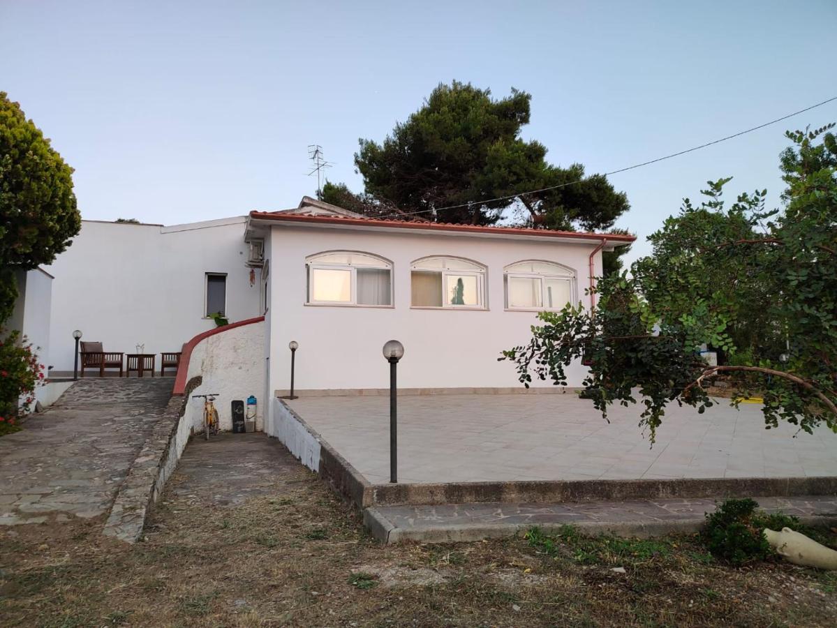 Filoxenia Di Umberto Pensionat Sassari Exteriör bild